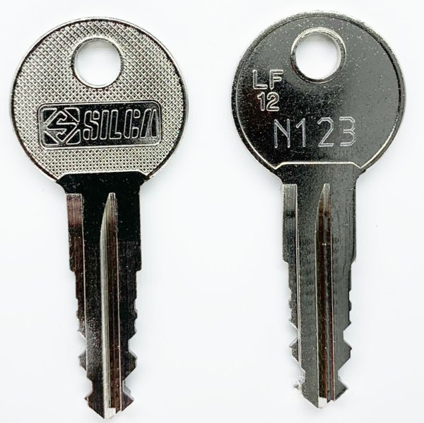 Replacement-keys-cut-for-Thule-Halfords-N001-to-N250